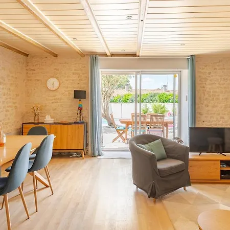 Longere De Charme Avec Piscine, Proche Ocean בית הארחה Lairoux