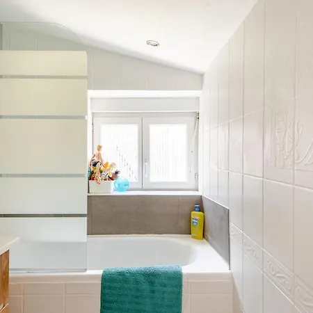 Longere De Charme Avec Piscine, Proche Ocean בית הארחה Lairoux